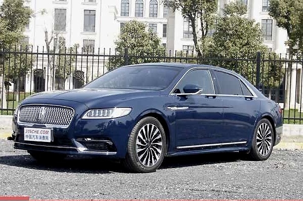 林肯大陆配置齐全 后排老板位就差方向盘和油门踏板了