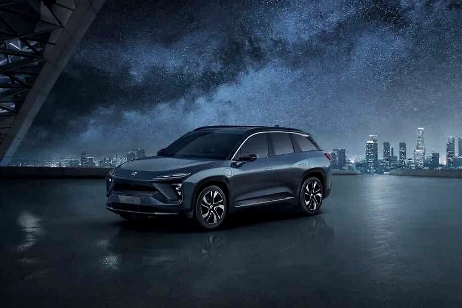 蓝色车漆不好把控？这几款自主车型玩出新高度，你最喜欢谁？