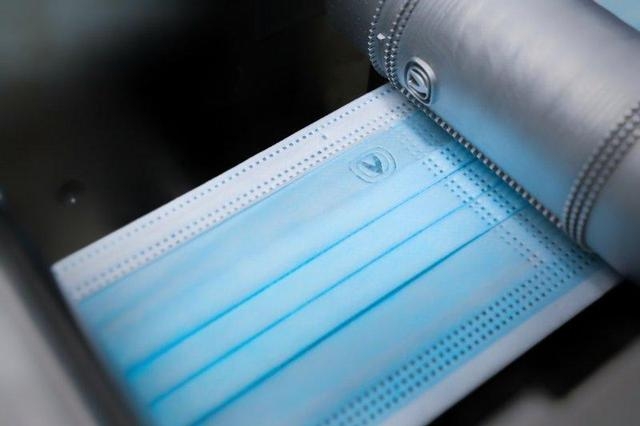 中国产口罩捐给美国抗疫？FCA宣布中国工厂转产口罩