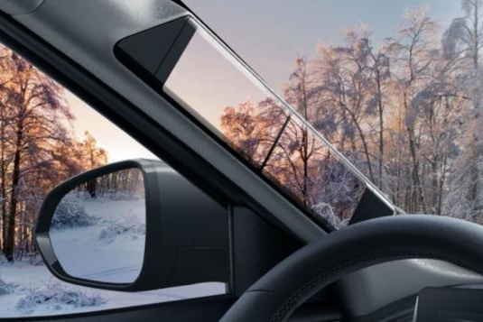 终于等到U！13.98万元起售！情感科技纯电SUV哪吒U正式上市