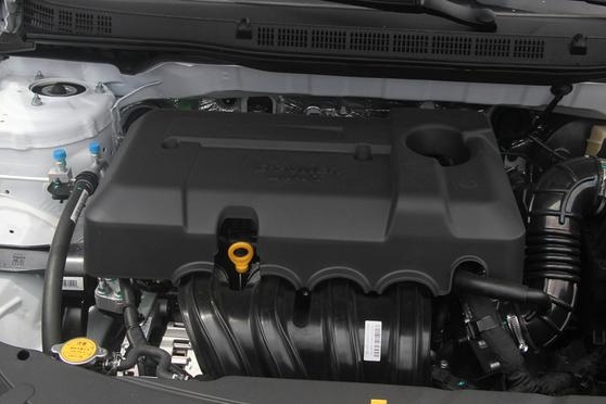 油耗仅为6.1L的轿车，买两台却不足9万，比朗逸还给力