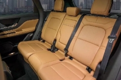 性价比碾压BBA！林肯冒险家全新上市，高配最值得推荐