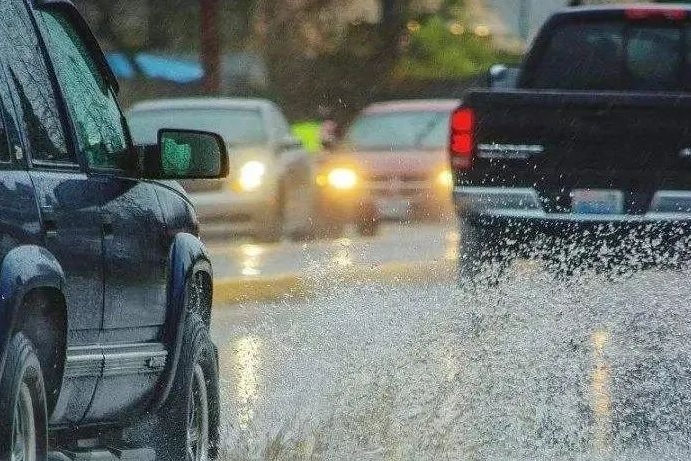 下雨天如何养护爱车？这个部位千万别马虎
