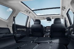 拥有2.2m超大大大后备空间 吉利豪越实力躺赢上线