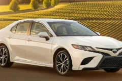 美女车主改装八代丰田凯美瑞，低趴素雅姿态的完美呈现