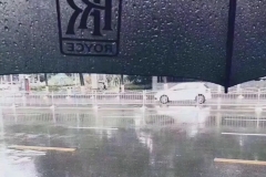 买车送全套Hermès箱包？汽车品牌为了豪华有多拼？