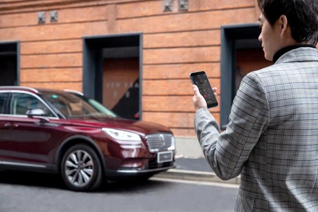 拉低豪华紧凑SUV门槛，24.68万元起售的林肯冒险家到底值不值？