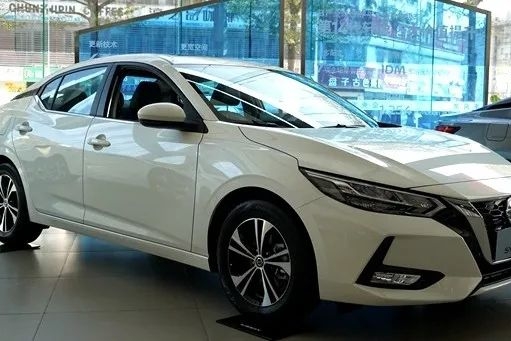 与卡罗拉、朗逸竞争，新轩逸靠性价比突围，推荐1.6L CVT悦享版