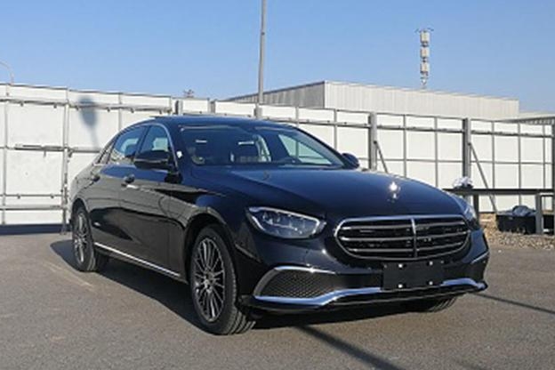 车动态：国产奔驰E级曝光；大众途铠新增车型；一汽夏利再见