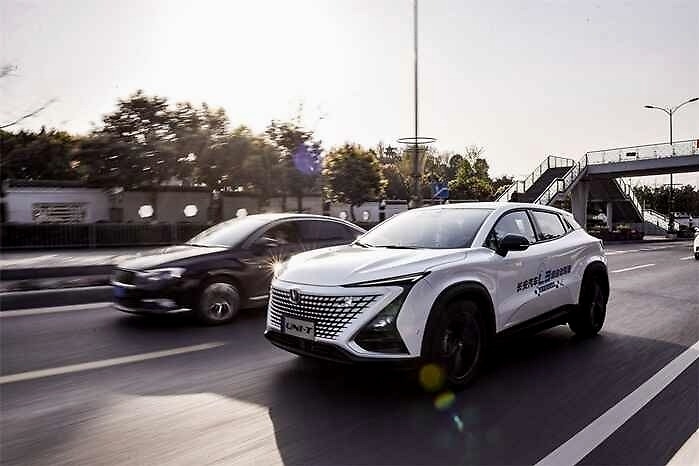 别再吹捧特斯拉！中国首个L3级自动驾驶量产体验成功