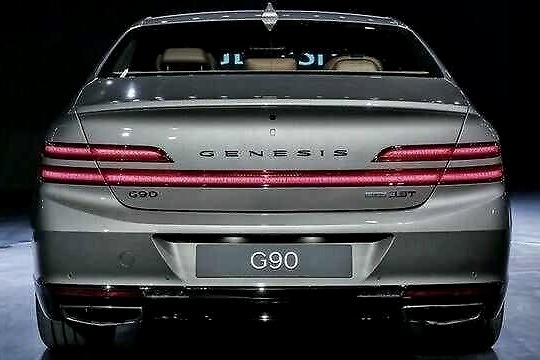 这车是韩版“迈巴赫”，更是未来总统的座驾，捷恩斯G90了解下