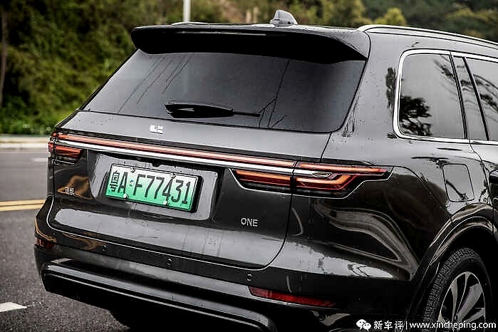 理想ONE首试：纵使零百6.5秒 不影响顾家带娃