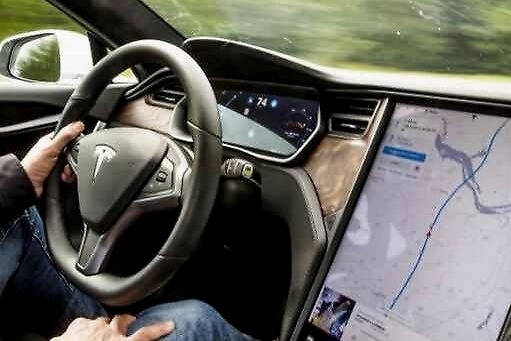 车辆控制器标实不符 工信部约谈特斯拉