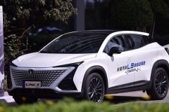 EV早点：长安首发L3级自动驾驶量产体验；特斯拉第100万辆电动汽车下线