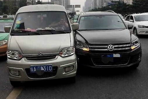 撞车事故后，第一个电话打给谁？交警：顺序搞错吃大亏！