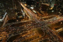 EV早点：2月新能源汽车销量降77.7%；北京市机动车排放污染防治条例发布