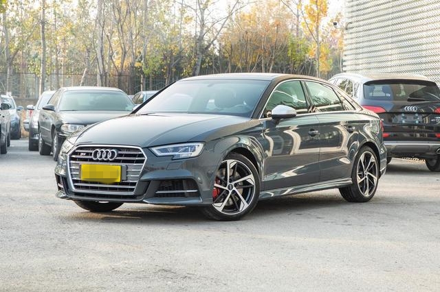 最便宜的奥迪性能车，配全时四驱+4.8秒破百，比AMG A35便宜几万