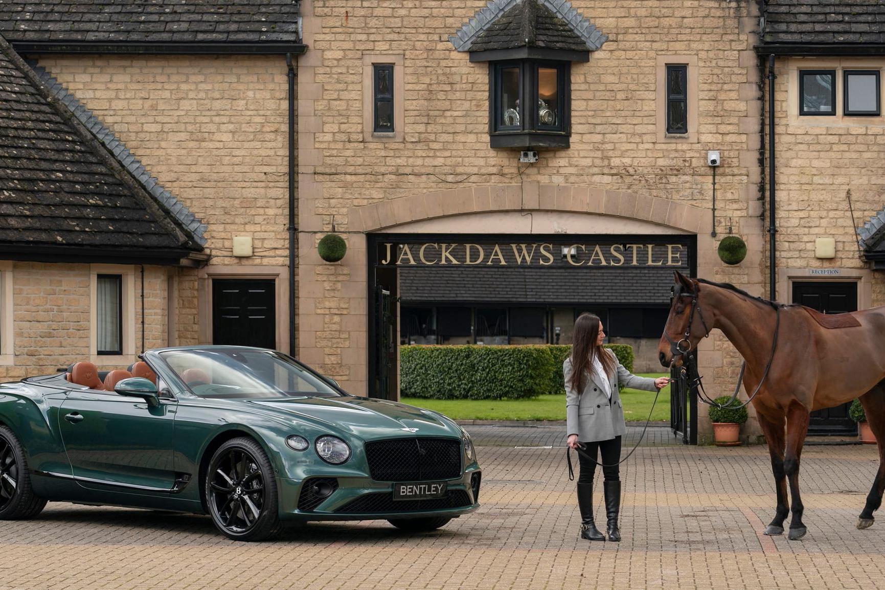 宾利发布以马为主题的欧陆GT Convertible