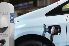 2月新能源汽车同环比双降，补贴有望延续市场即将回暖