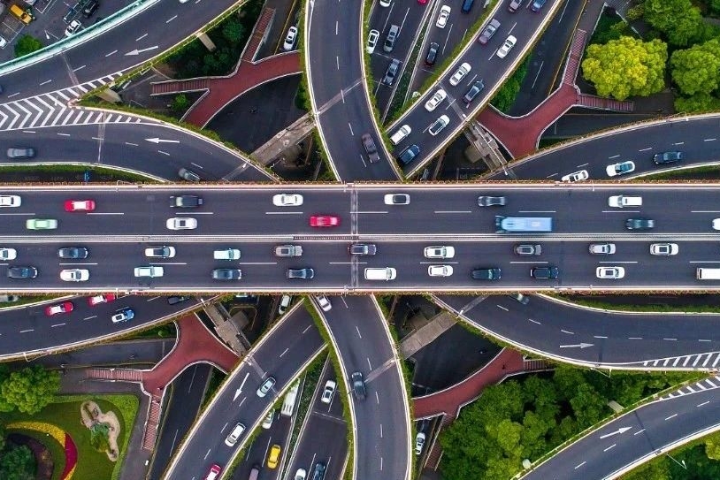 交通运输部：尽快出台收费公路免费通行后续政策