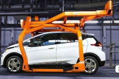 更便宜、性能还更高，通用发布专属纯电平台+电池系统