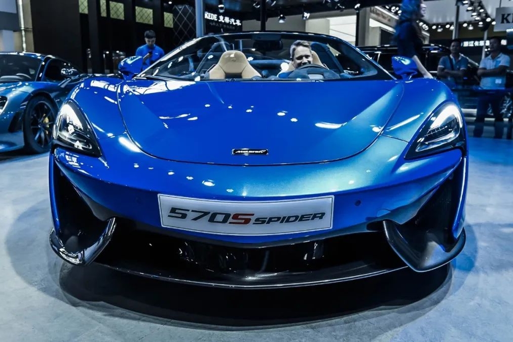 体验迈凯伦570S：自带优雅光环，还是位笑脸杀手【快车体验279】