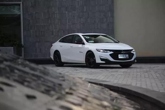 这应该是目前最亲民的B级合资车了，2.0T+9AT，还不到13万