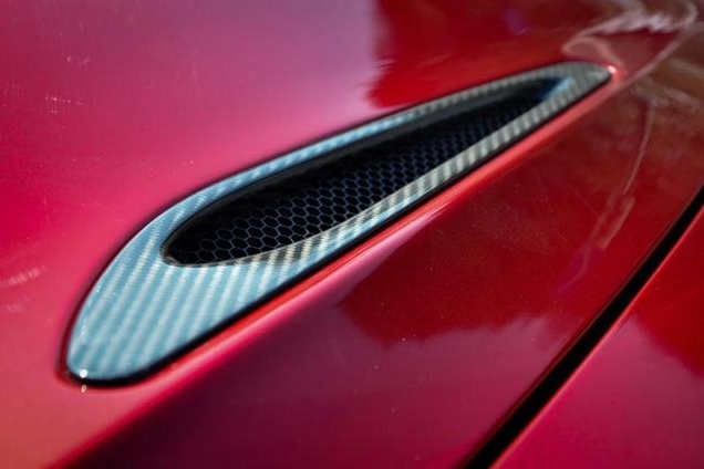 “最大的武器就是没有武器”，一位艺术家与迈凯伦720S的灵魂对话