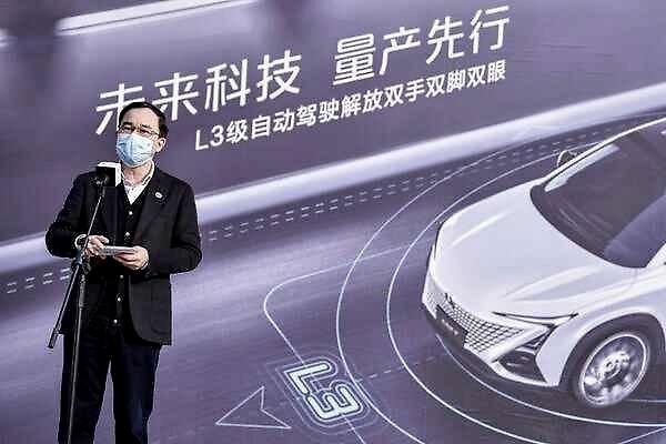 长安汽车L3级自动驾驶靠谱吗？让总裁直播上路告诉你