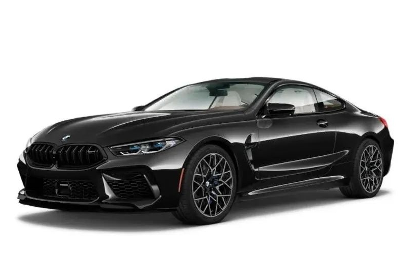 网红宝马M8黑武士改装，血红的眼睛里透露出一股杀气