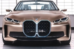 20万车价车标占10万，宝马的新LOGO你觉得好看吗？