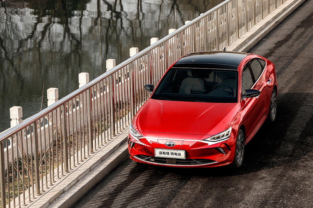 充电12分钟可行驶100公里，菲斯塔纯电动补贴后售17.38万元起