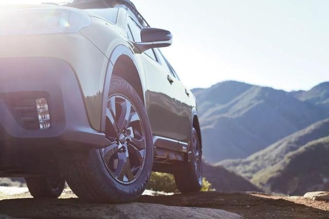 颜值空间外媒爱疯了，搭2.4T全时四驱，斯巴鲁全新傲虎了解一下？