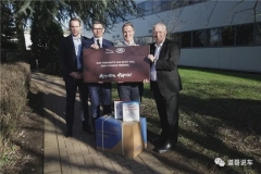 致敬白衣天使！捷豹路虎中国捐赠1000件医用防护服支援上海抗疫