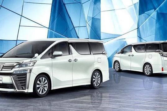 不加价还有优惠，威尔法却仍卖不过埃尔法，问题出在哪？