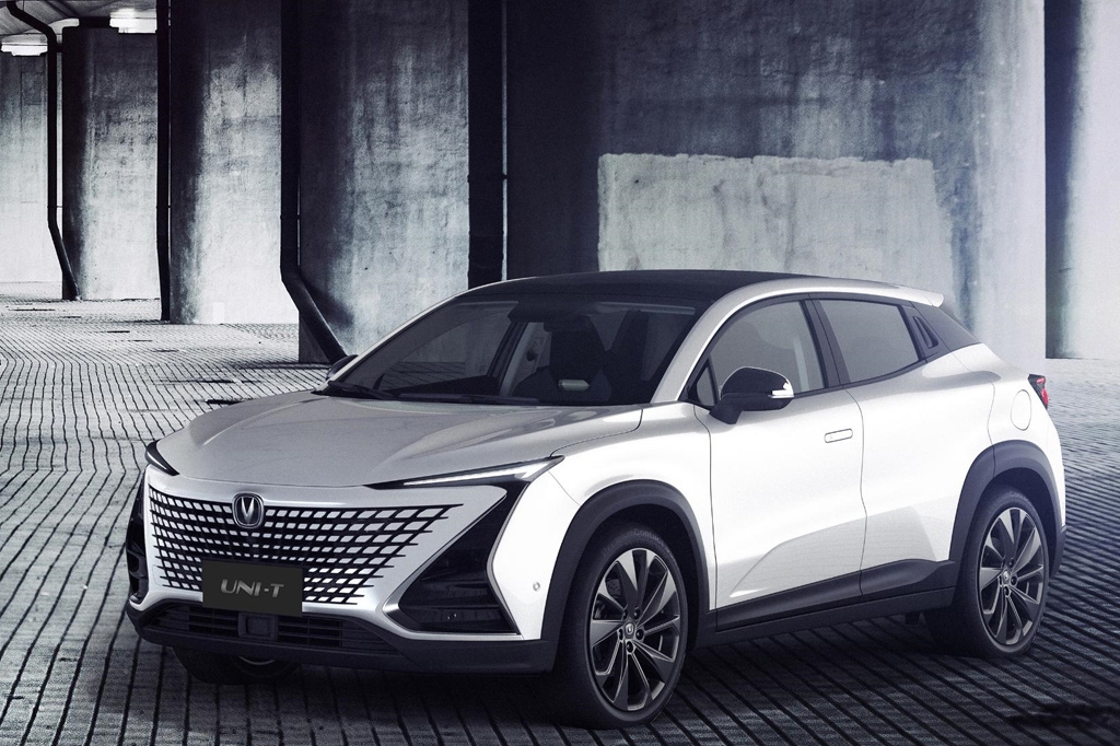 UNI-T，长安首款高端品牌“引力”产品亮相，6月上市剑指合资