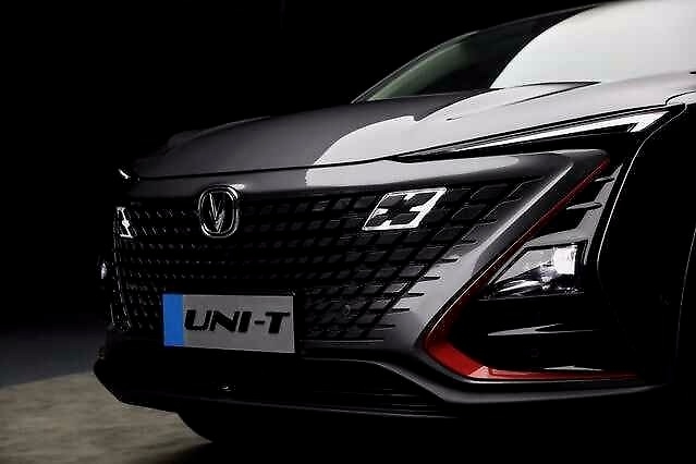 配隐藏门把手、战机座舱，长安发布新车UNI-T，6月上市，或12万起