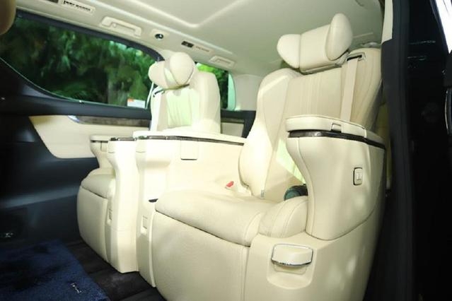 移动中的豪华享受，丰田把飞机头等舱装进威尔法双擎