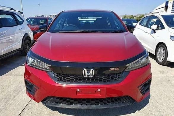 新一代锋范实车现身，外观帅气不输思域，这下年轻人该动心了