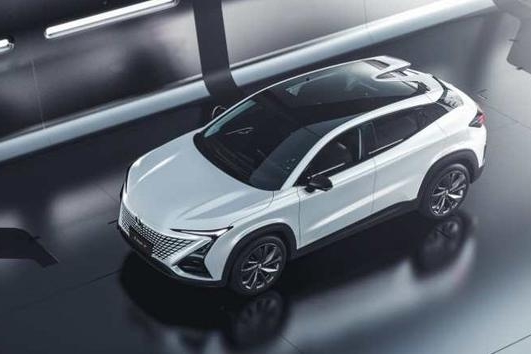 长安UNI-T全球首发亮相，能否成为自主品牌设计风向标？