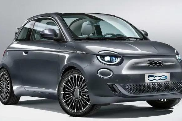 意大利国民神车再进化，菲亚特500“触电”之后更可爱！