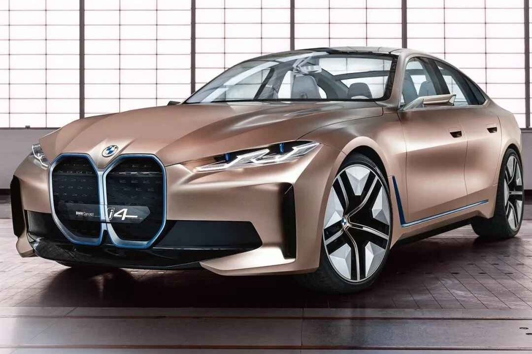 时隔23年宝马终于换标了，你觉得好看吗？