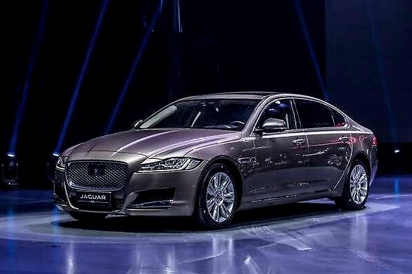 没买车的别再等了，3月热销中大型车中，这3款价格已经大跳水了！