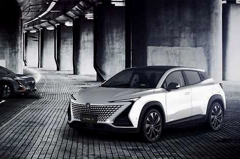 为难工程师到为难领导层，引力直观的高端和长安潜藏的担当