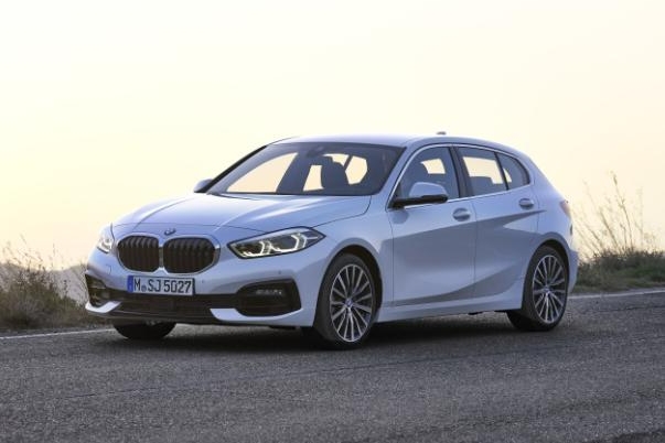 2020欧洲年度车评选出炉，标致208夺魁，两款纯电动车进前三