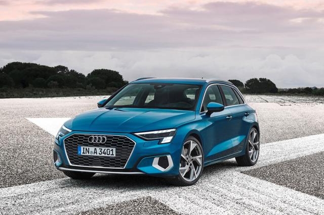 全新奥迪A3发布，还是两厢帅，脸比A4运动，内饰比A6好看