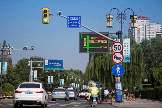 一个很现实的问题，很多司机依然“看不懂”红绿灯