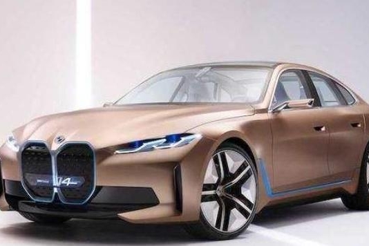 宝马换标并发布i4， 电动革命按下快捷键