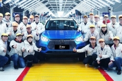 比亚迪元EV第十万辆下线 电动车也受追捧