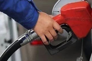 油价调整消息：今天3月5日，全国加油站，调整后92、95汽油零售价